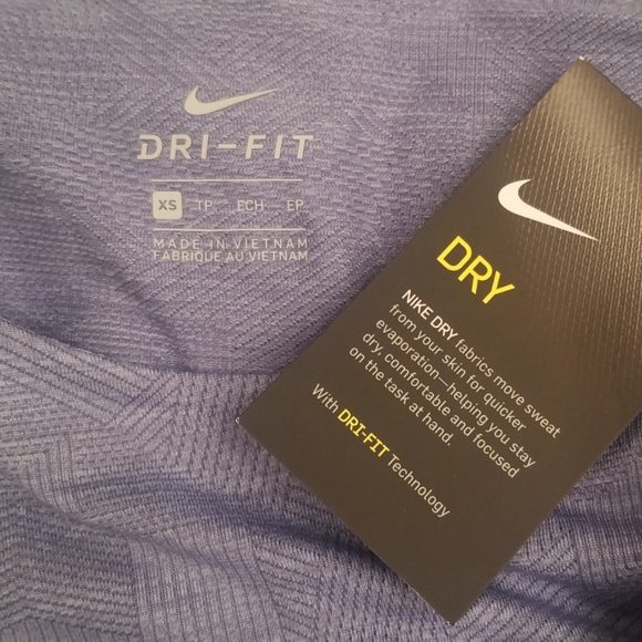 Nike Dri-fit Top - Picture 3 of 5
